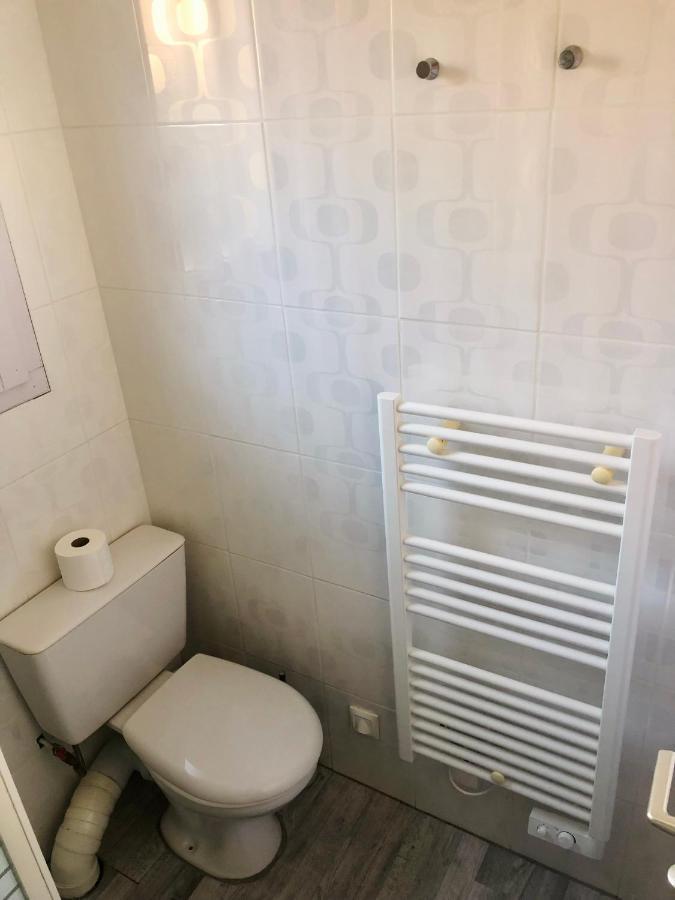 Appartement Duplex Lumineux Idealement Situe Ares Eksteriør bilde